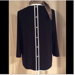 NWT ANN KLEIN back interest navy top